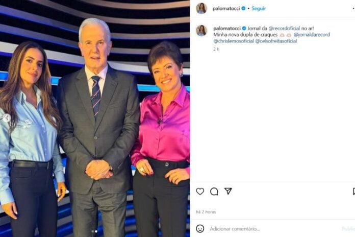 Paloma Tocci homenageando o Celso Freitas e Christina Lemos nos bastidores do Jornal da Record (Reprodução: Instagram)