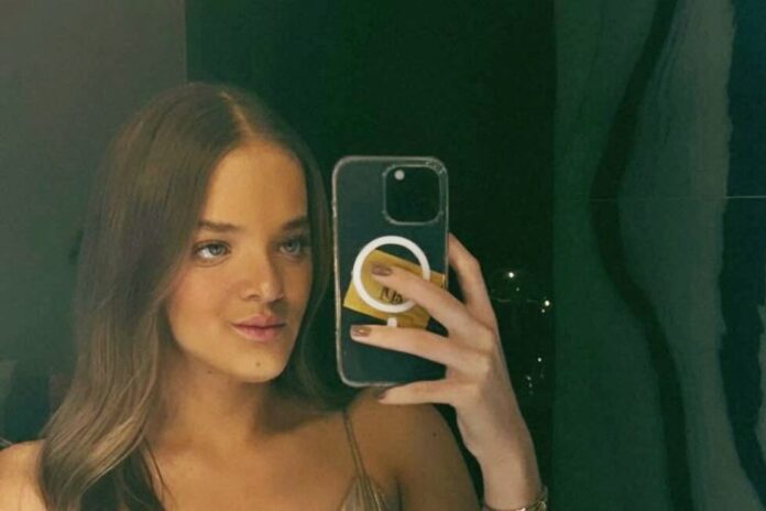 Rafaella Justus mostrando o look após a festa (Reprodução: Instagram)