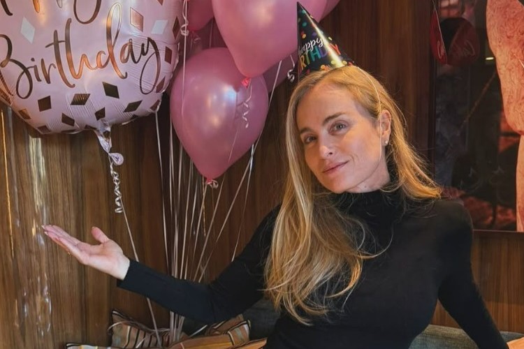 Angélica comemora seu aniversário