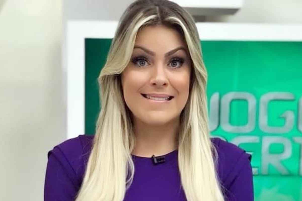 Renata Fan recebe convite para deixar o Jogo Aberto, na Band, e ir para o SBT e toma decisão