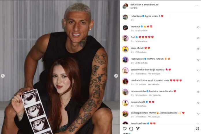 Richarlison e Amanda Araújo anunciando a espera do primeiro filho (Reprodução: Instagram)