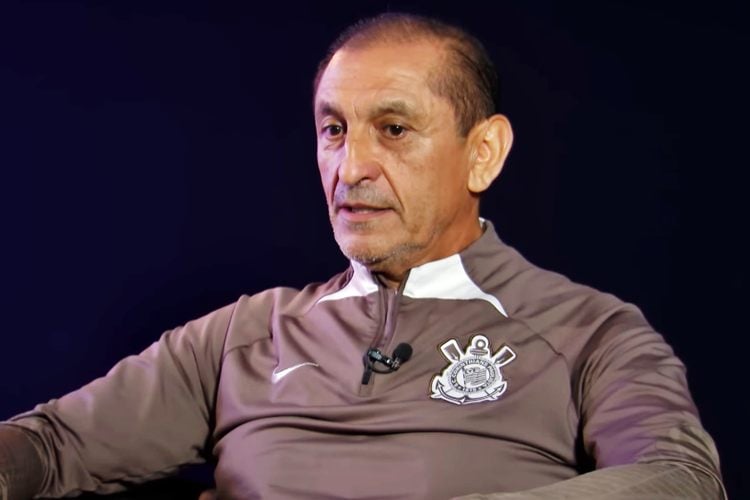 Ramón Díaz, técnico do Corinthians