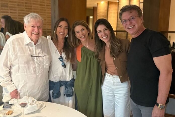 Boni, Daniela Beyruti, Patrícia, Rebeca Abravanel e Boninho - Foto: Reprodução/Instagram