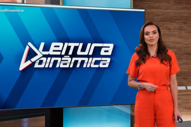 Gabriela Di França, apresentadora do Leitura Dinâmica (Reprodução: RedeTV!)